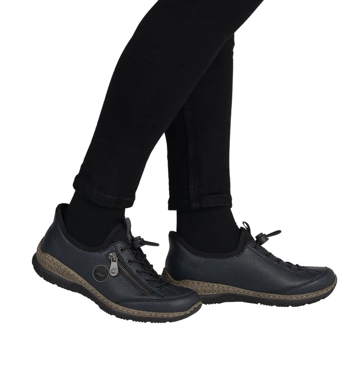 N3267-15 BLUE SLIP ON TRAINER