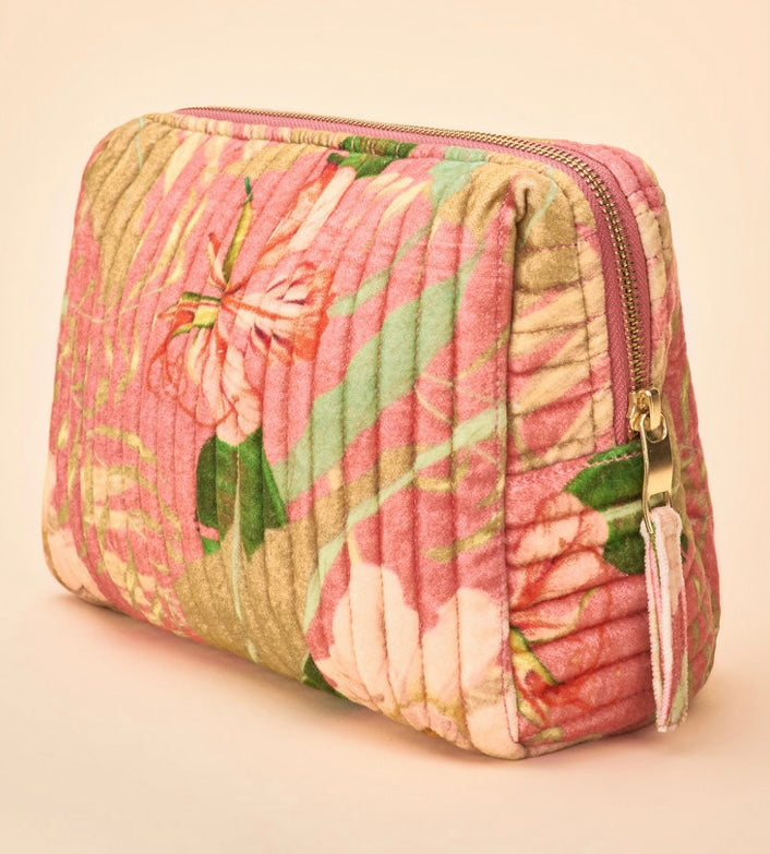 LARGE CANDY QUILTED DELICATE FLORAL WASH BAG