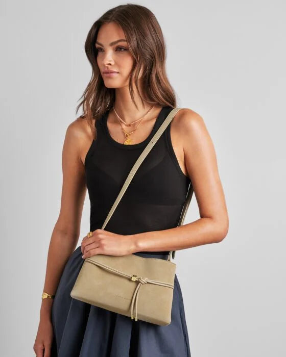LORI CROSSBODY BAG | DESERT SAND SUEDTTE
