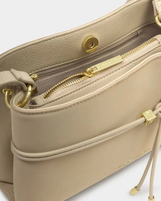 LORI CROSSBODY BAG | DESERT SAND SUEDTTE