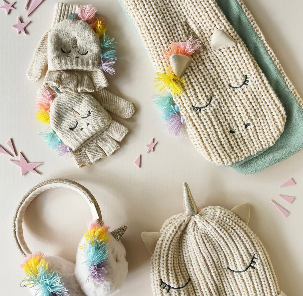 RAINBOW UNICORN KNITTED HAT