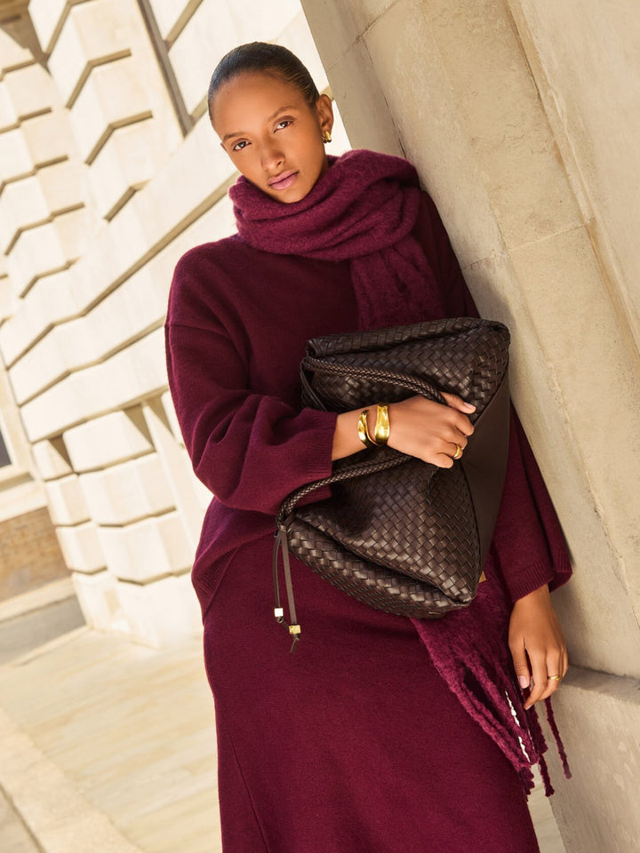 NOVA HAND WOVEN LARGE SHOULDER
BAG | CHOCOLATE  | 28cm x 40cm x 23cm