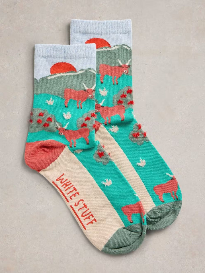 FLUFFY COWS ANKLE SOCKS SIZE 3-5 BRIGHT GREEN