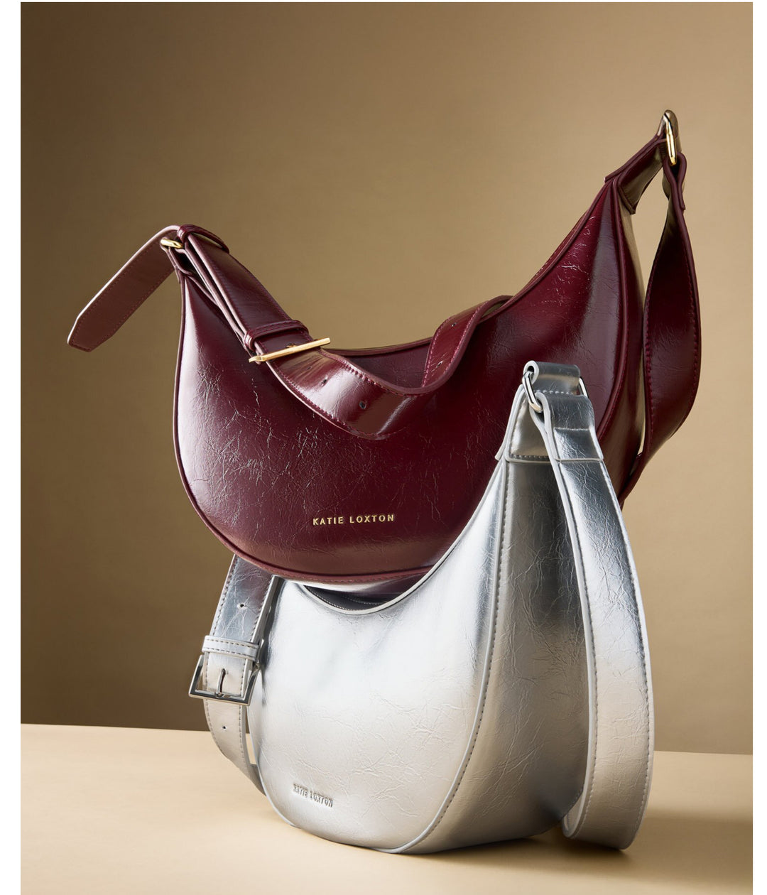 AMINA PATENT CRACKLE SLING BAG| SILVER