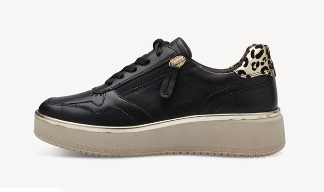 BLACK COMB LEATHER TRAINER