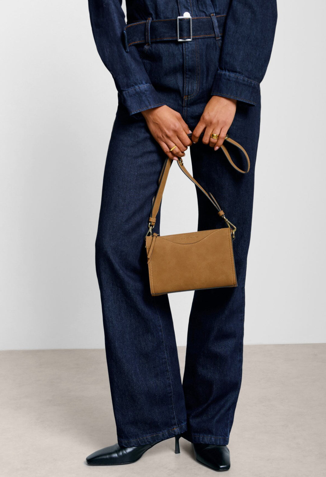 ALBA FAUX SUEDETTE CROSSBODY BAG | CARAMEL SUEDETTE