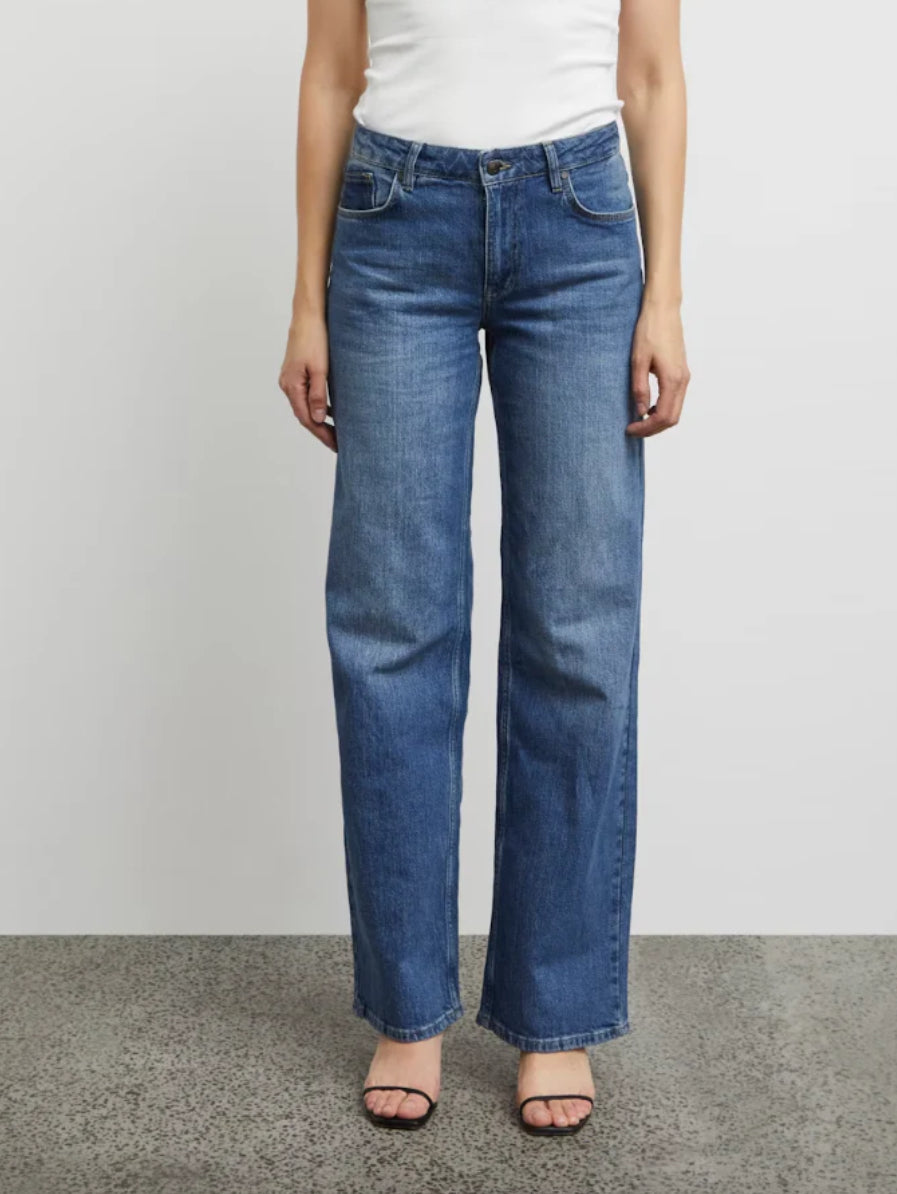 VEGA UHW JEANS WIDE LEG MEDIUM BLUE DENIM