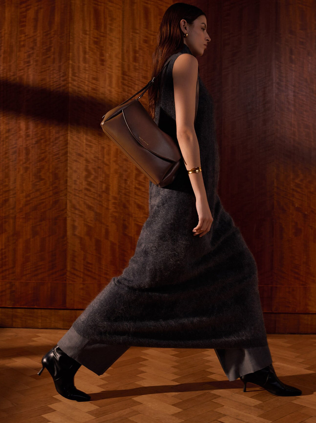 SLOANE SHOULDER BAG| DARK CHOCOLATE