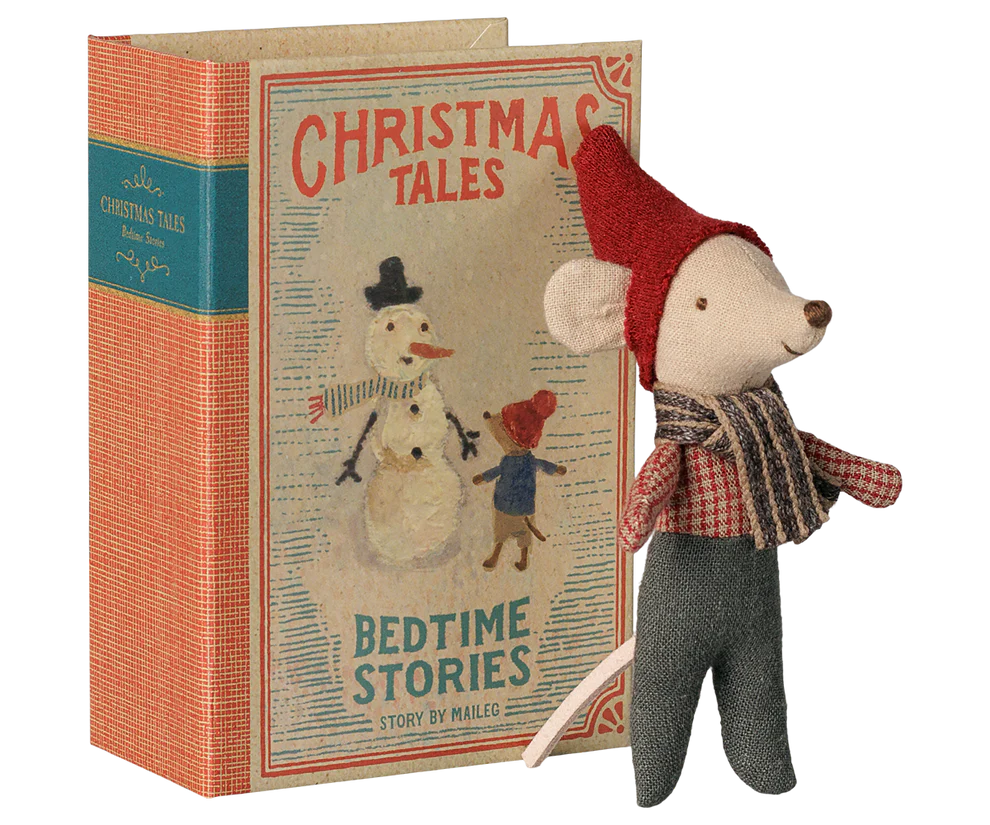 Christmas Mouse, Baby in Book