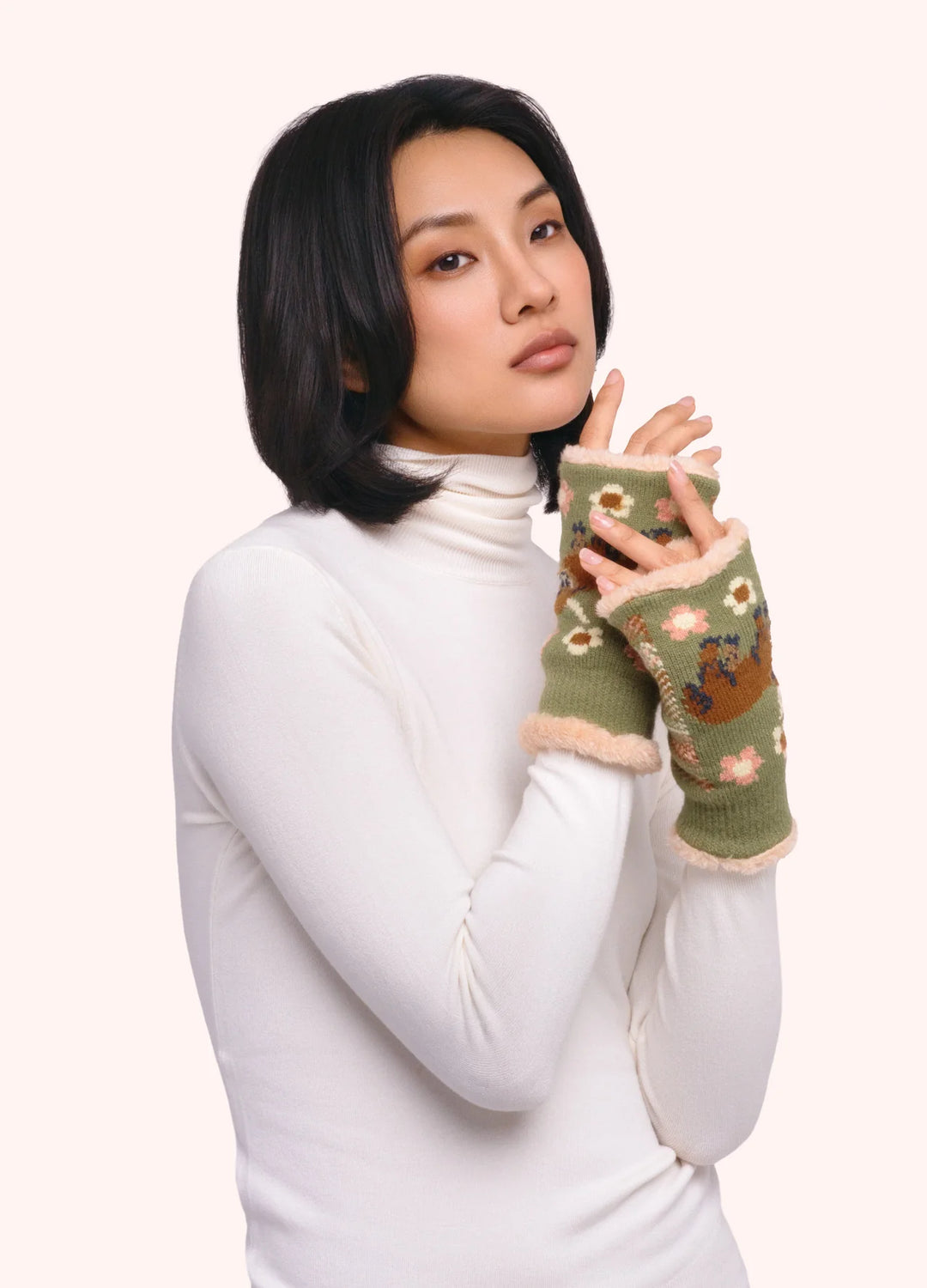 Powder ! Highland Cow Wrist Warmers in Moss