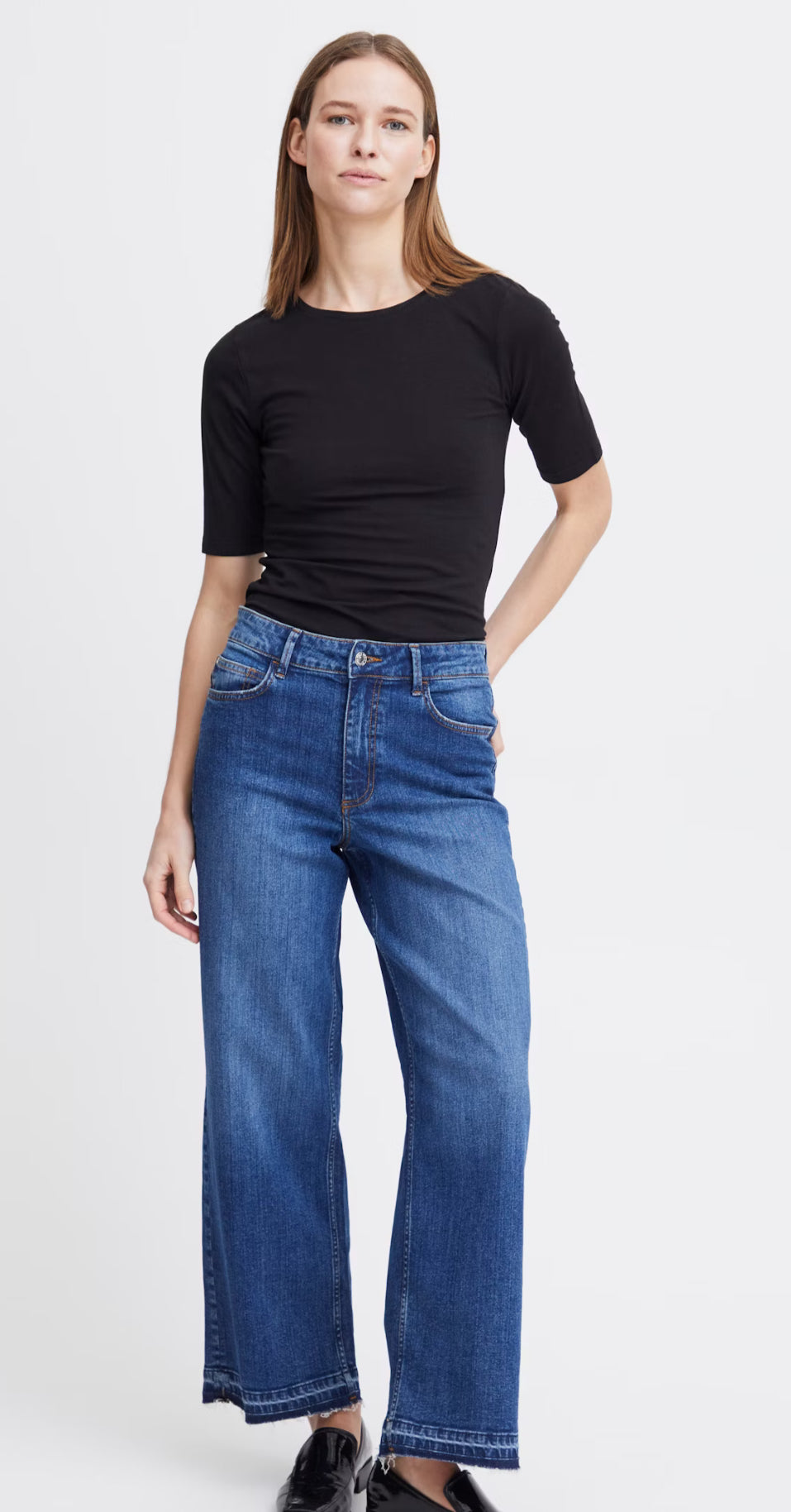 PAMILA HALF SL T-SHIRT BLACK