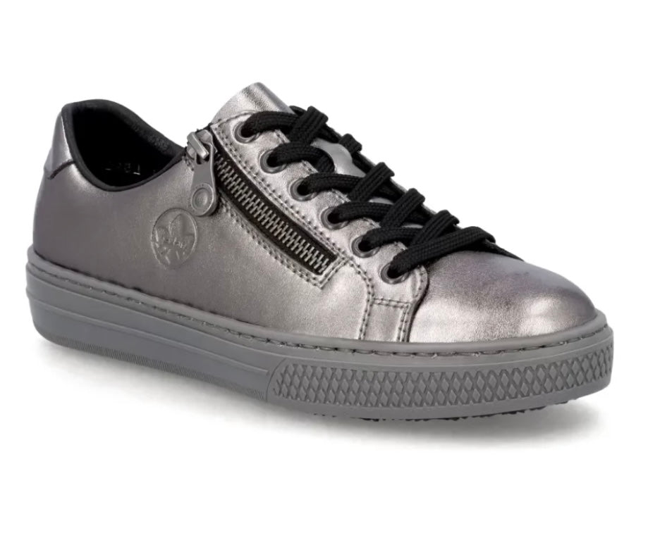 L59L1-90 ZIP SILVER TRAINERS