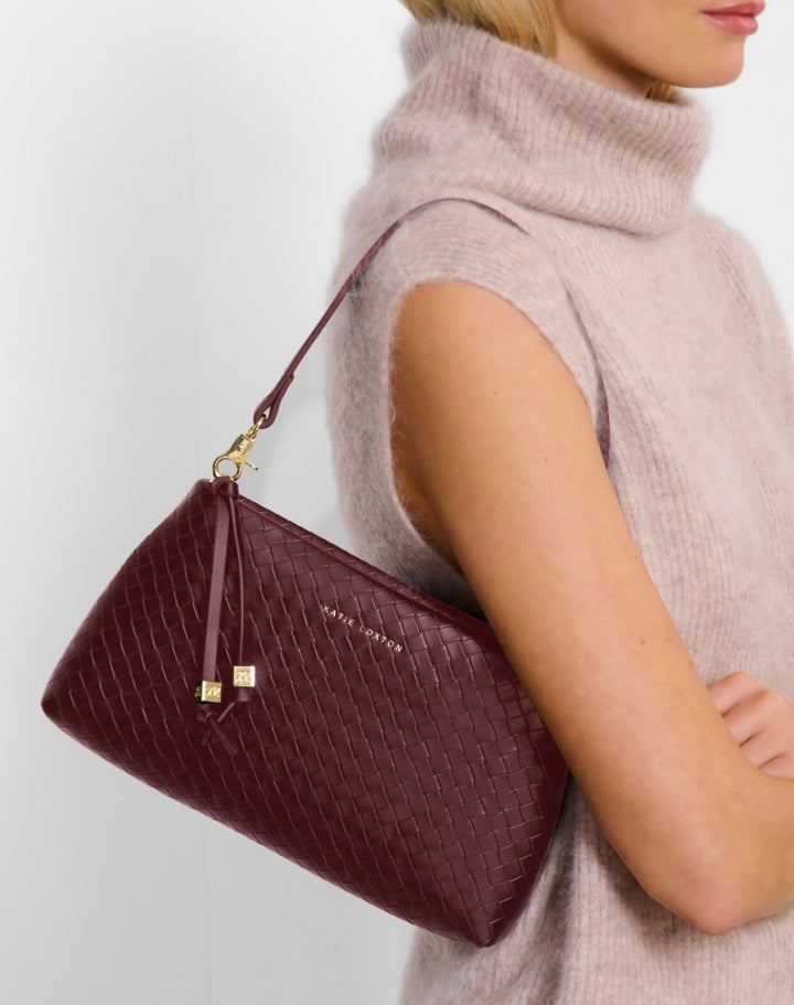 NOVA WOVEN TEXTURE CLUTCH | CHERRY