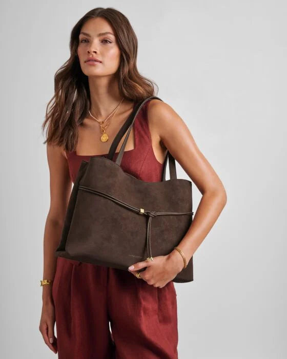 LORI TOTE BAG | BITTER CHOCOLATE SUEDETTE