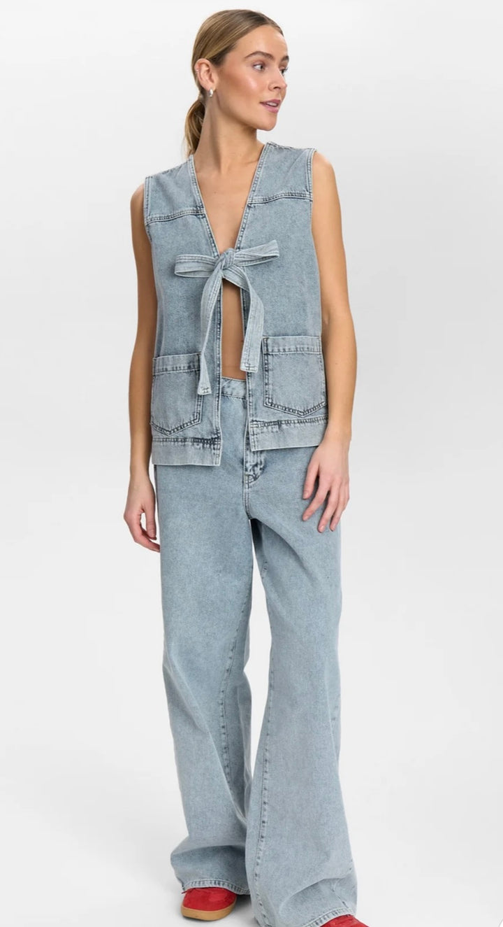 BROOKLYN VEST LIGHT BLUE BLEACH