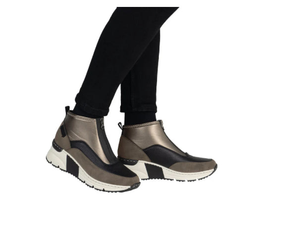 N6352-25 METALLIC BROWN TRAINER