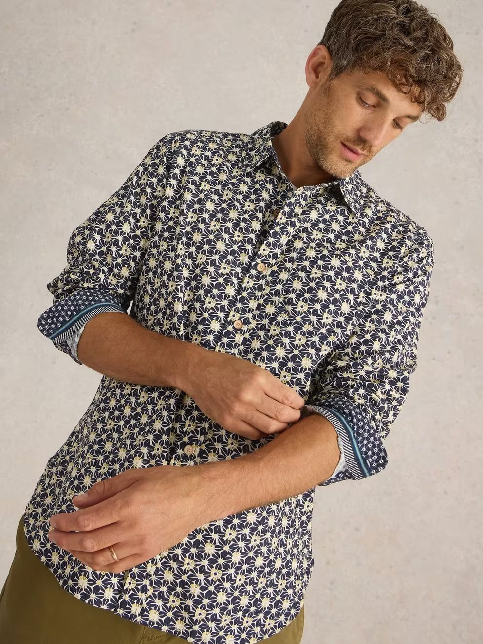 FUJI FLOWER PRINTED SHIRT NAVY PRINT