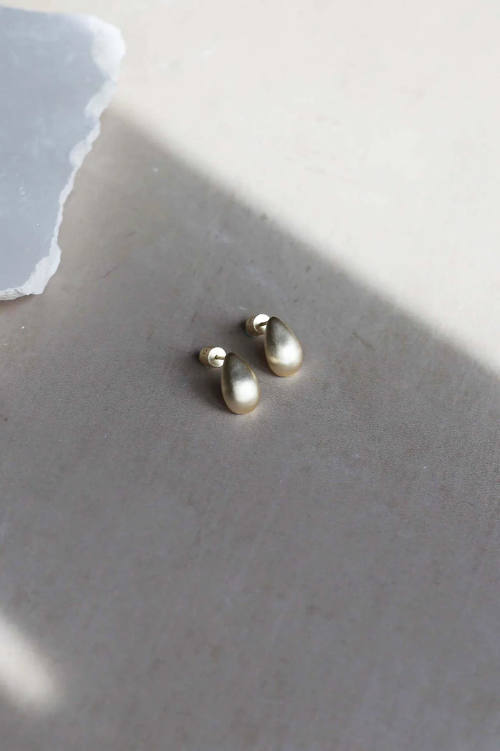 TEARDROP EARRINGS GOLD
