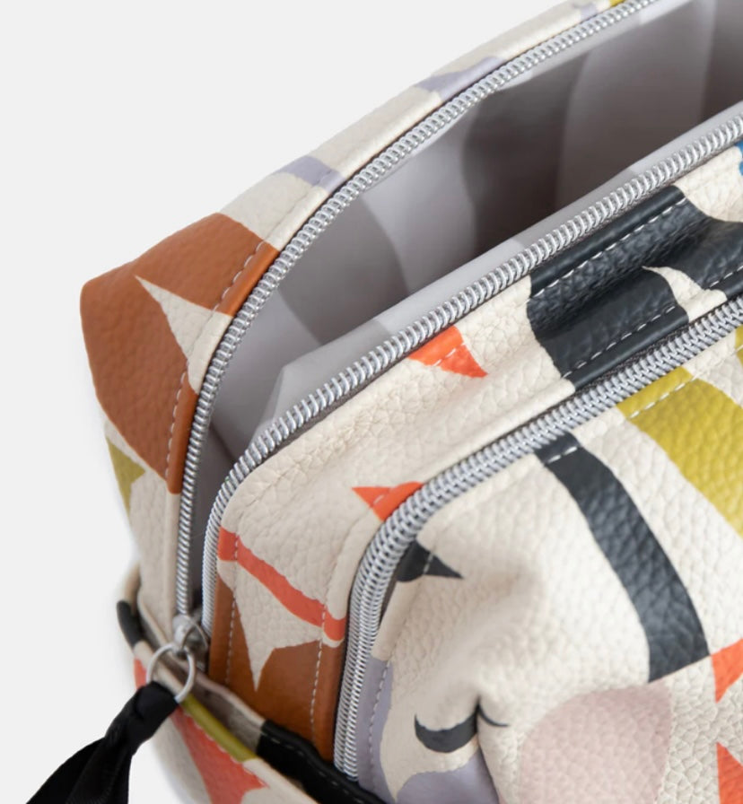 MULTI CHECKMATE HEART LARGE TRAVEL WASHBAG