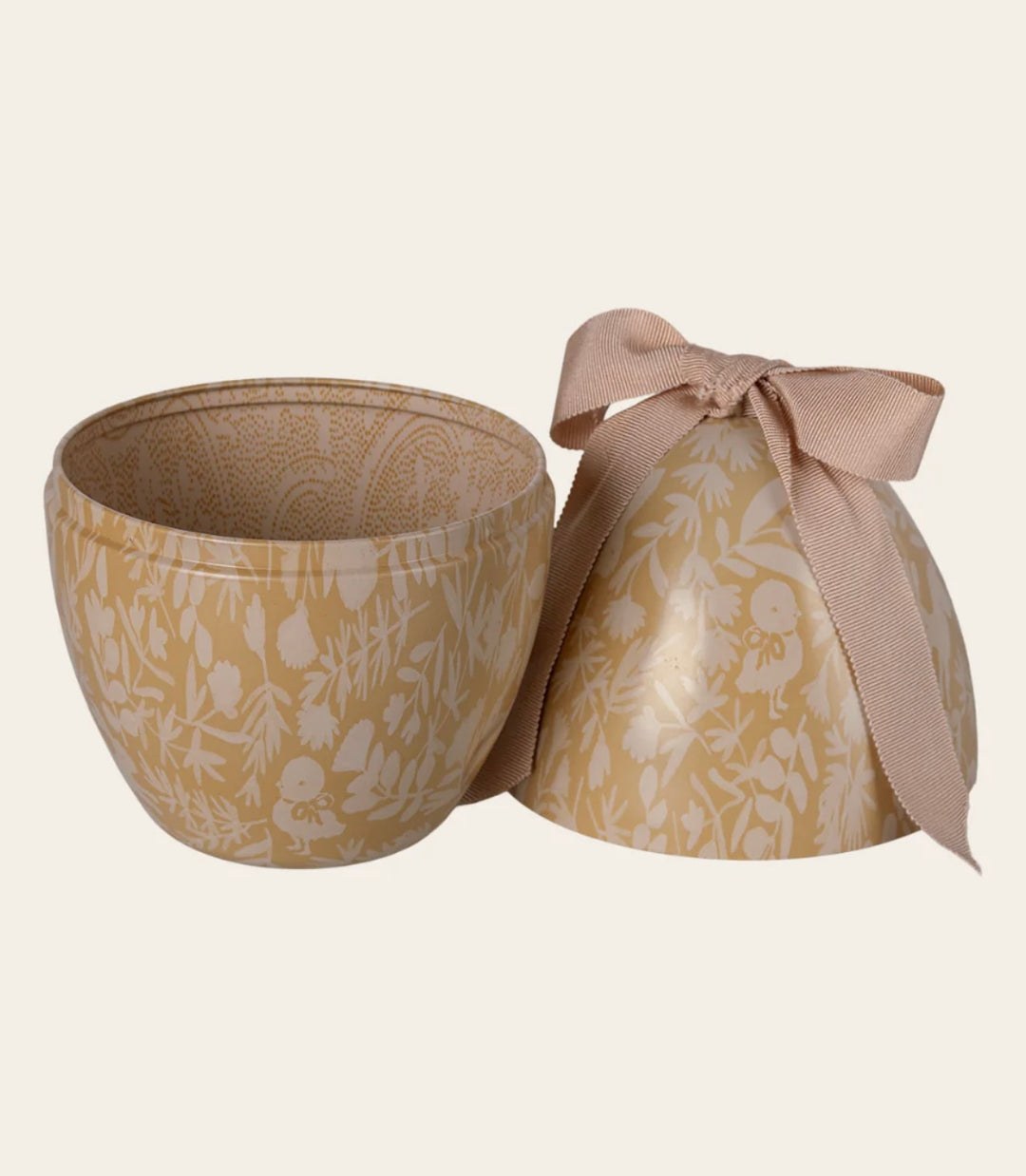 EASTER EGG WITH CHICKEN