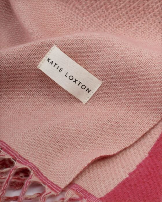 PRINTED BLANKET SCARF | ABSTRACT
BRUSH STROKE | PINK RASPBERRY