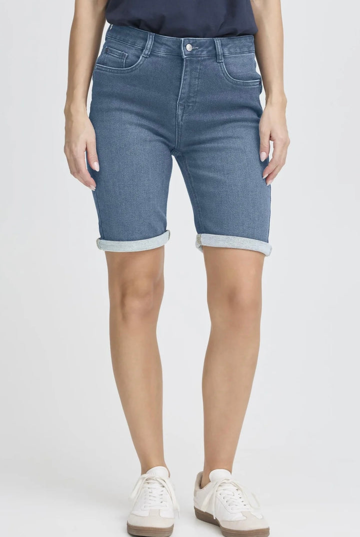 LIGHT BLUE DENIM PAM SHORTS