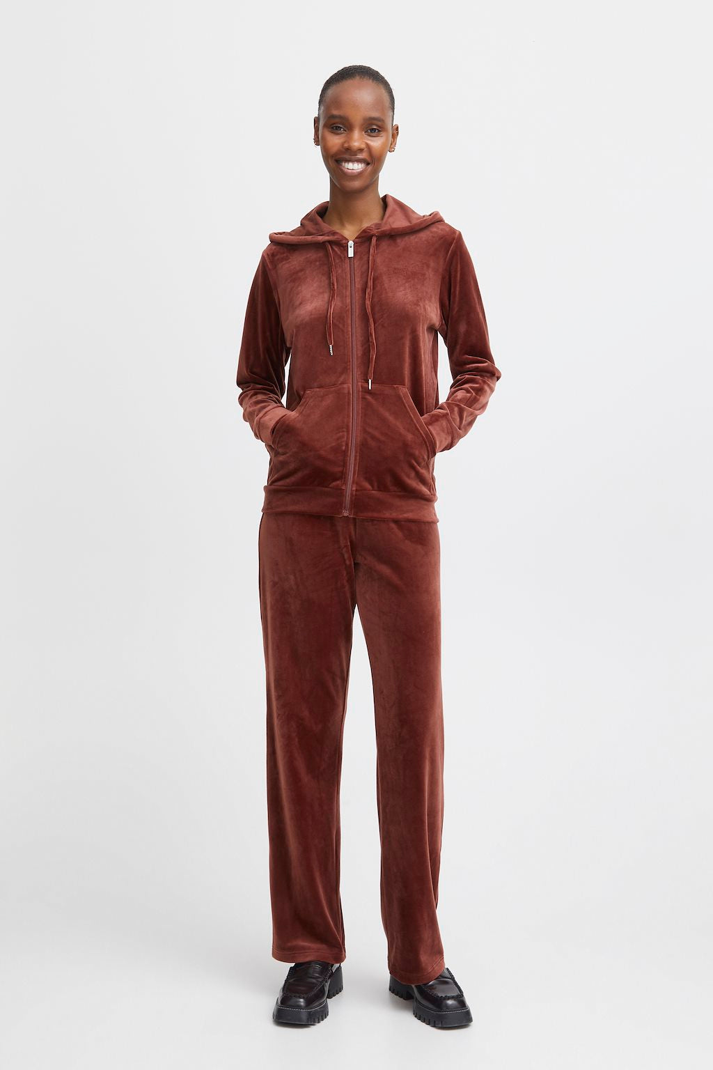 HOT CHOCOLATE MITZA JOGGING SET