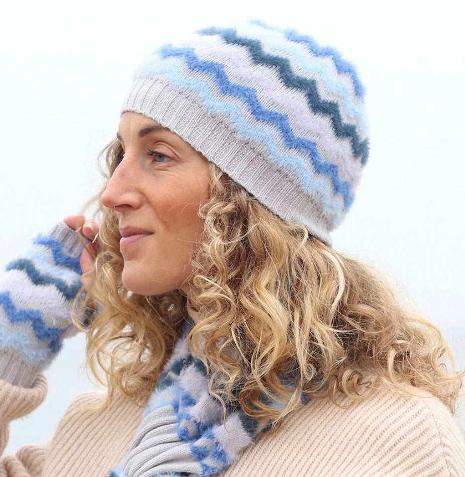 BLUE & GREY MIX CHEVRON BEANIE HAT