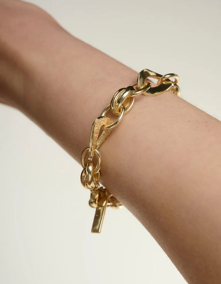 WAVE CHAIN BRACELET GOLD