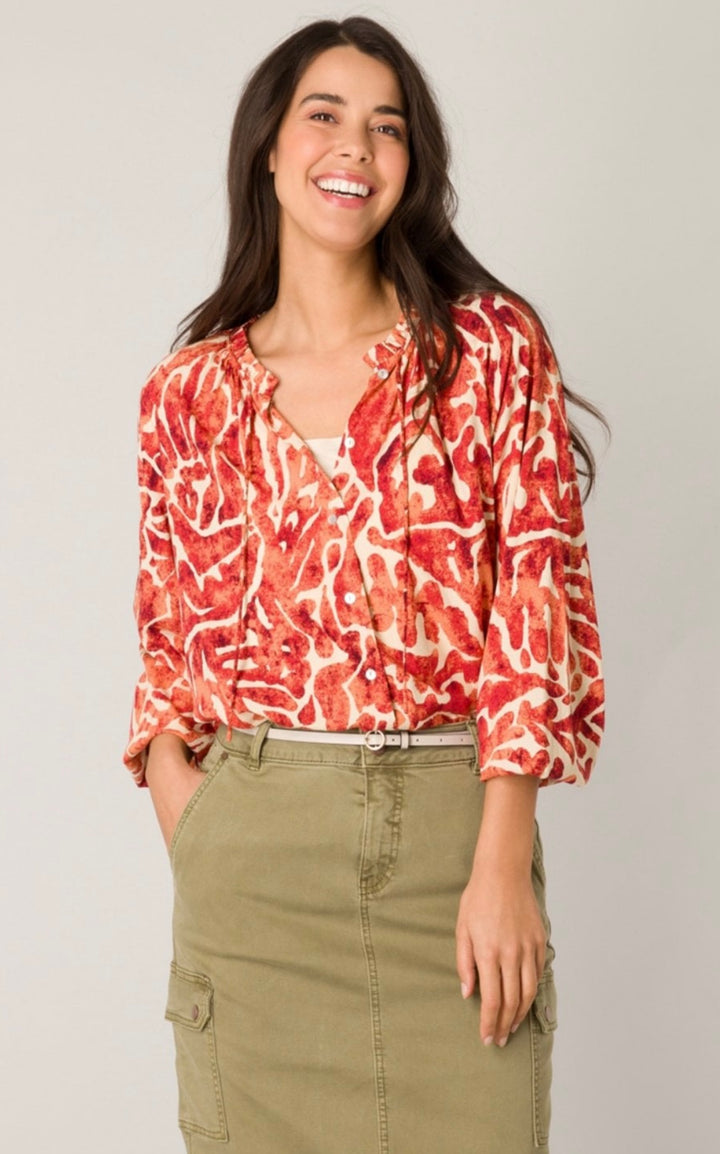 SOFT RED MULTI FAY TOP