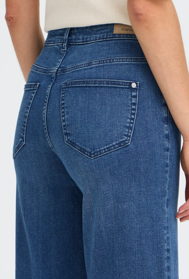 MID BLUE DENIM OVER HANNA JEAN