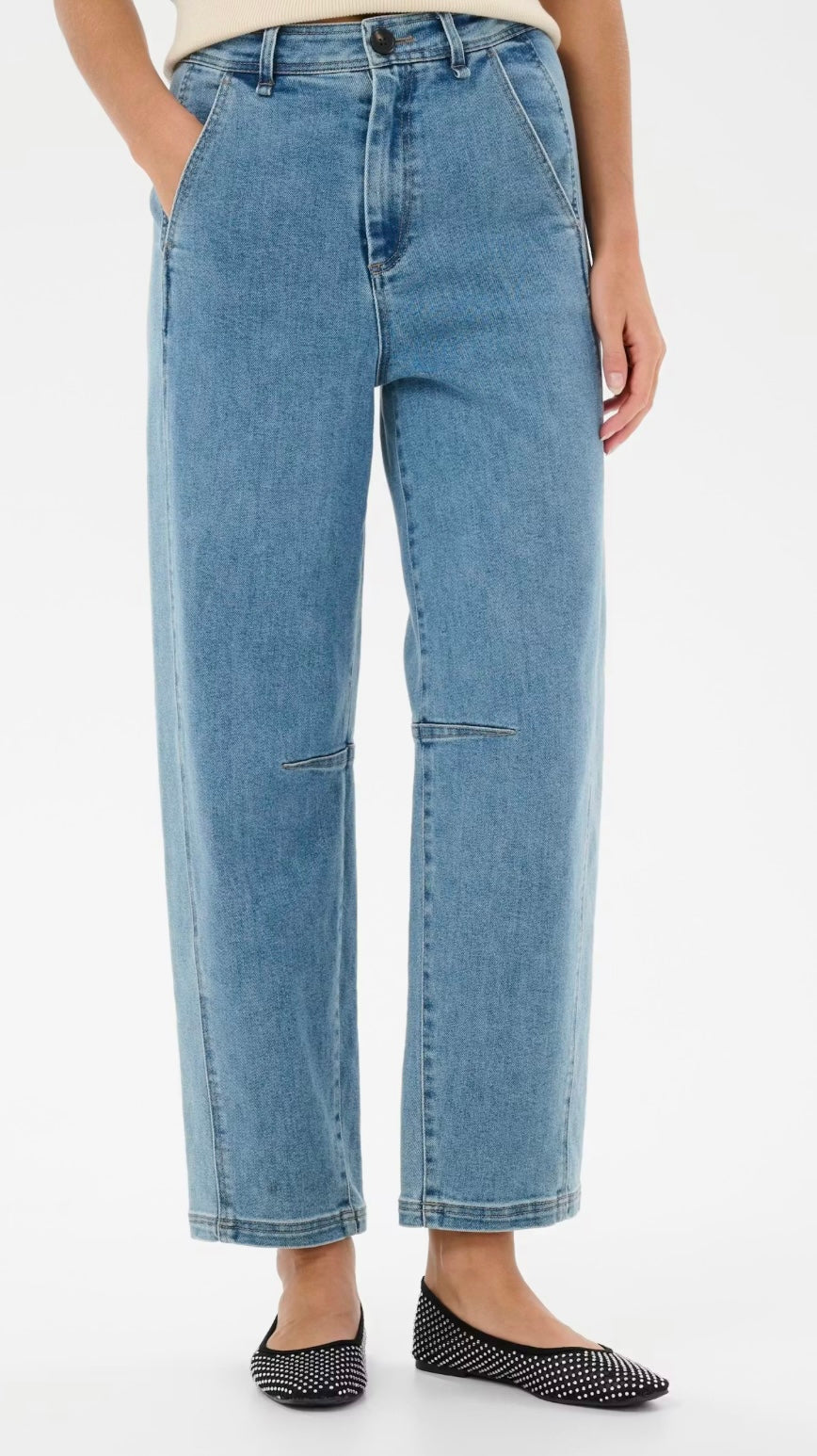 CLEAR BLUE DENIM MAUDE SZ JEAN