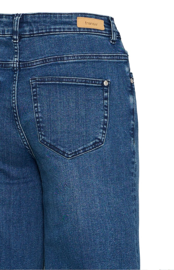 MID BLUE DENIM OVER HANNA JEAN