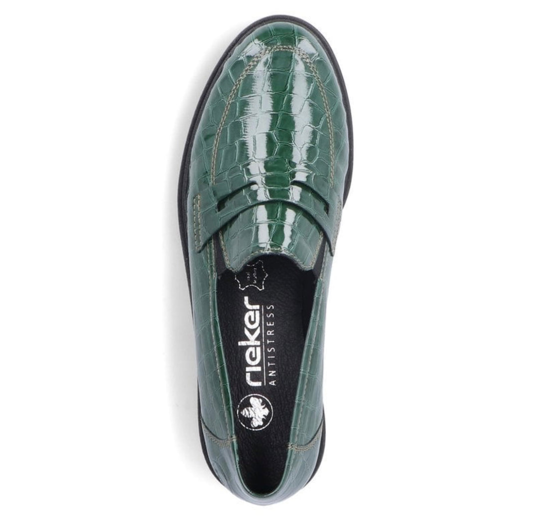 GREEN LOAFERS