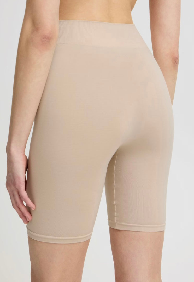 OXFORD TAN LESSI SHAPE KNITTED SHORTS