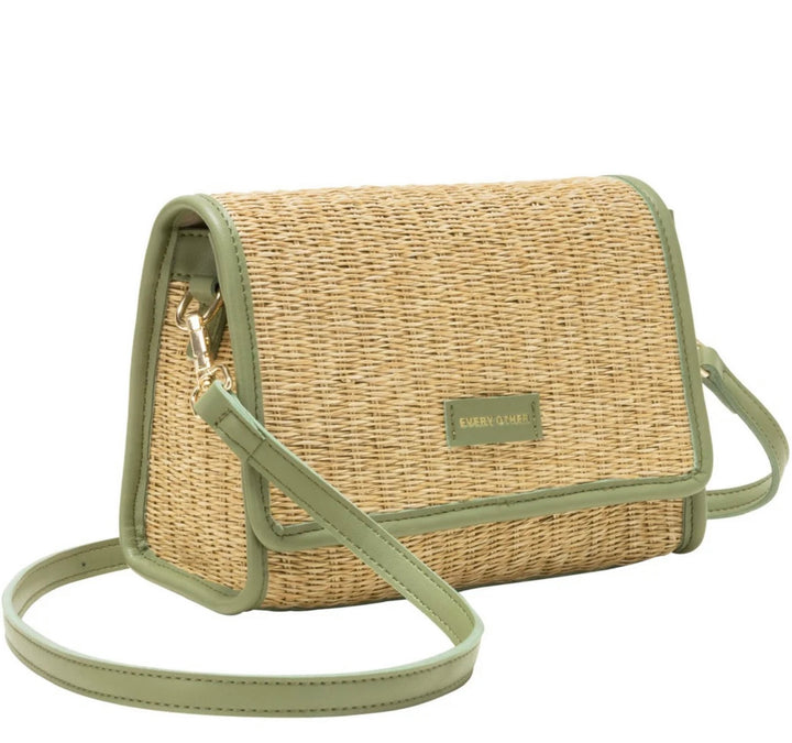 STRAW FLAP OVER CROSSBODY BAG OLIVE  12110