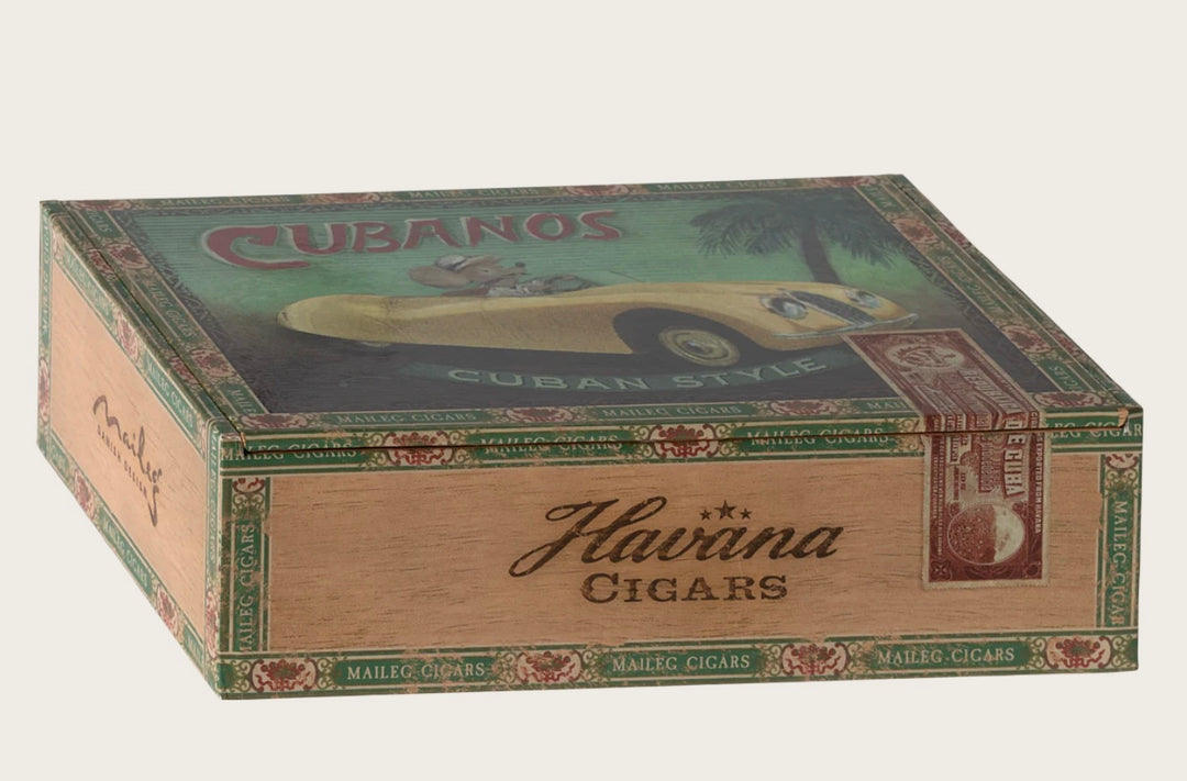 GRANDMA & GRANDPA MICE IN CIGAR BOX