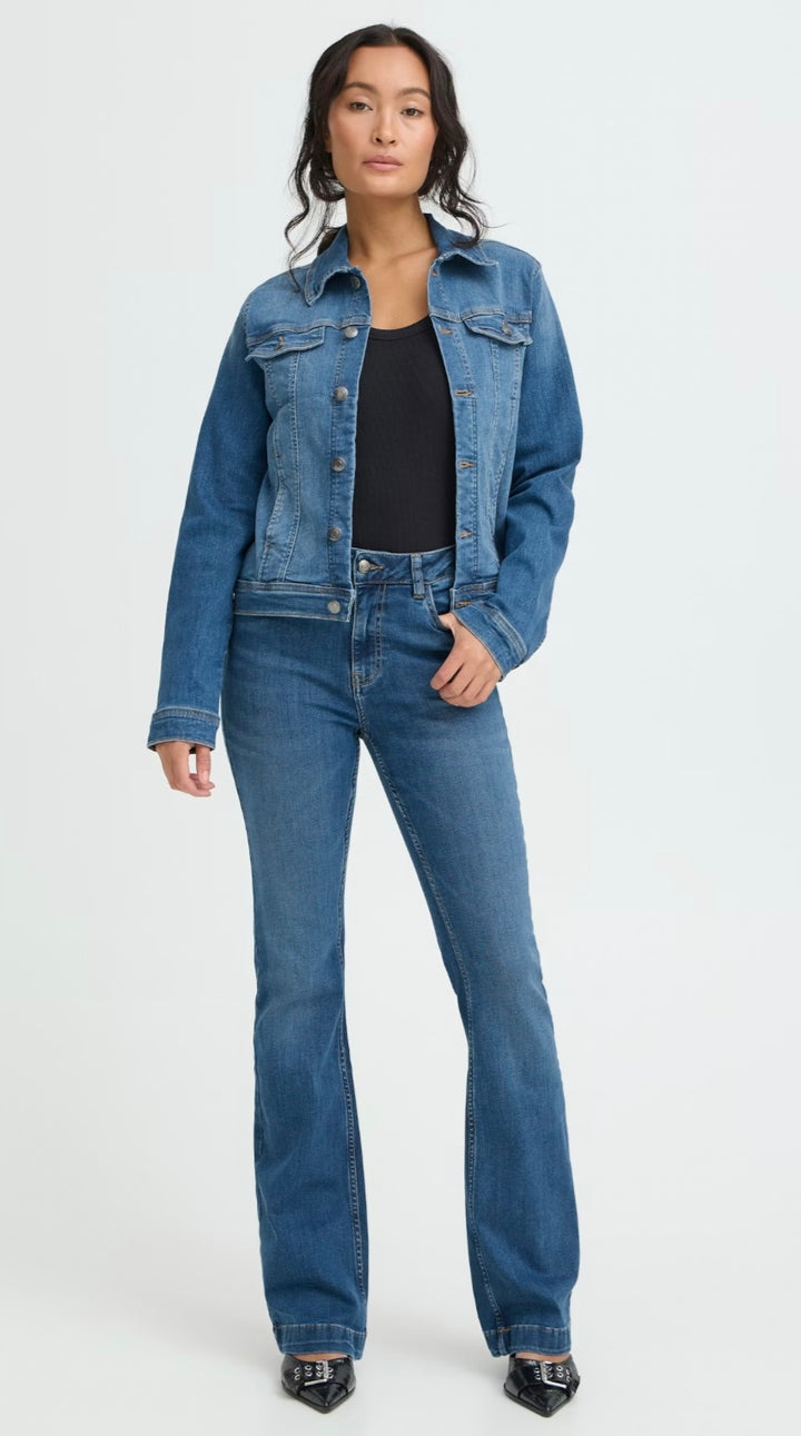 MEDIUM BLUE DENIM BECCA BOOTCUT JEAN