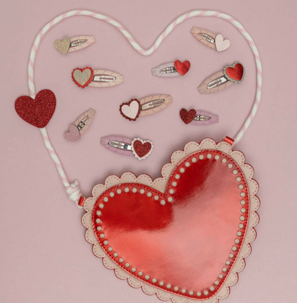 SCALLOPED HEART BAG