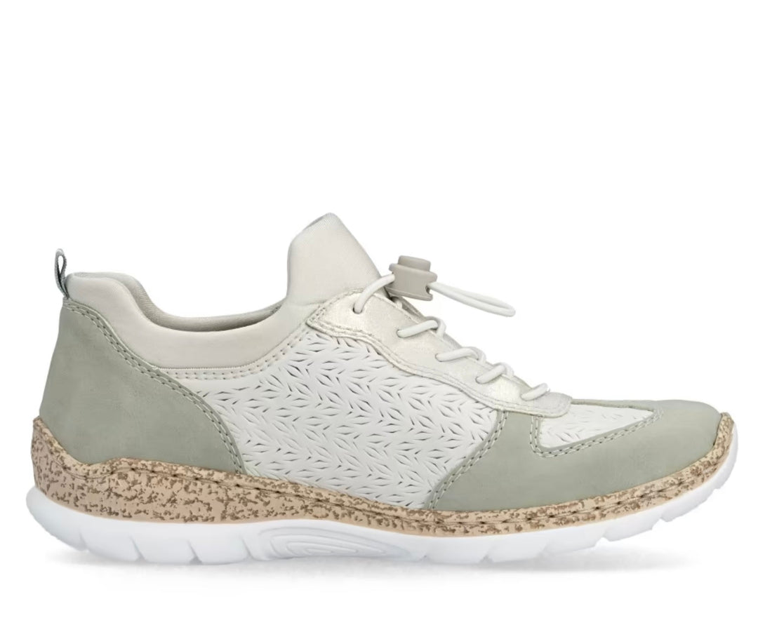 BEIGE ELASTICATED SHOE