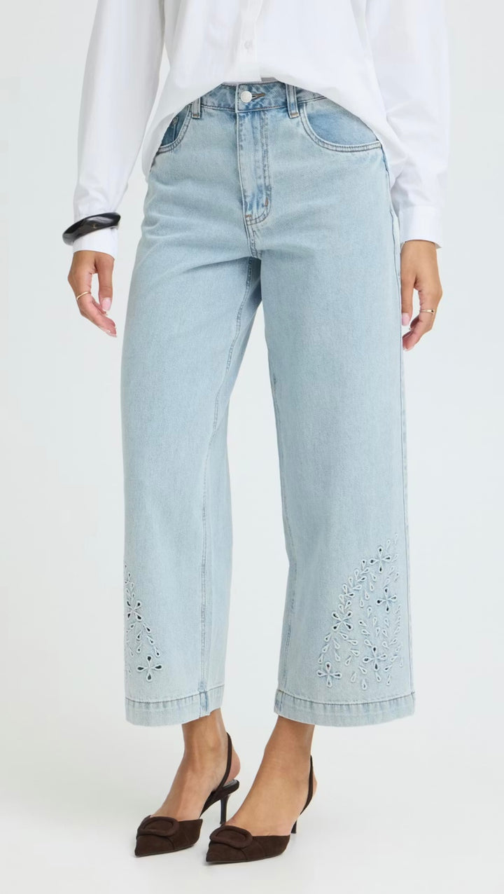 20818810 LIGHT BLUE DENIM KIELO EMBELLISHEDJEAN