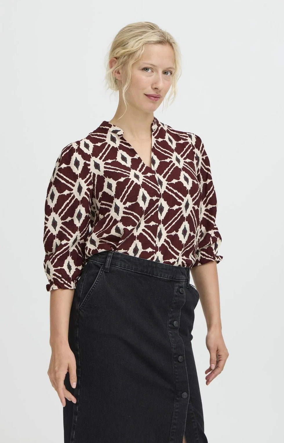 PORT ROYALE IKAIA V NECK BLOUSE