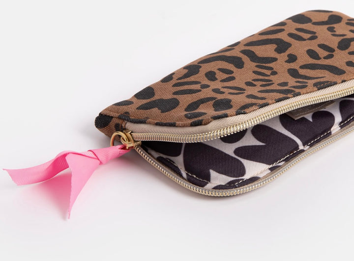 TAN LEOPARD PADDED GLASSES ZIP POUCH