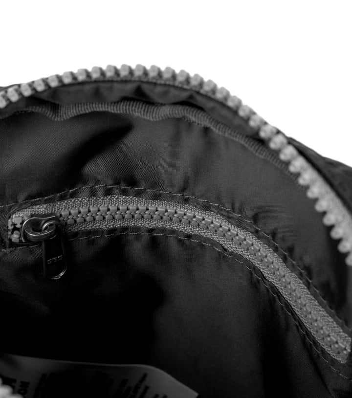 BLACK BOND RECYCLED NYLON RIPSTOP BAG