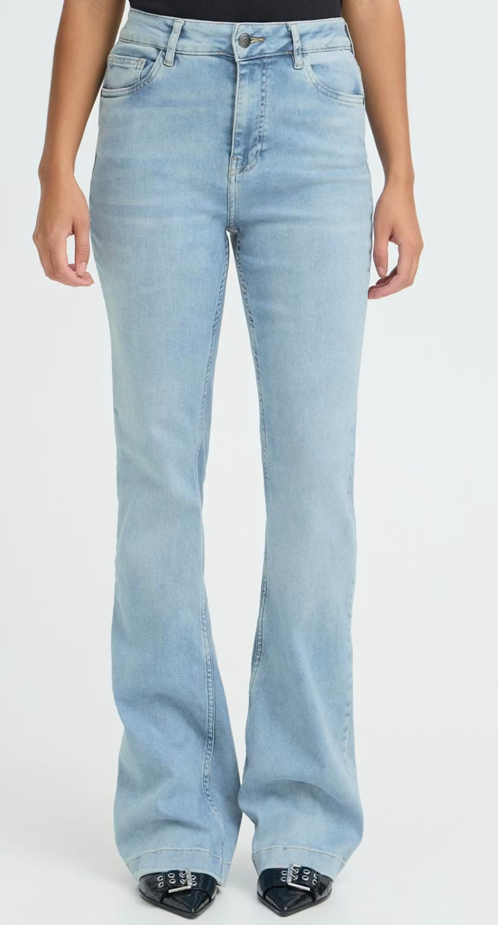 LIGHT BLUE DENIM BECCA BOOTCUT LEG JEAN