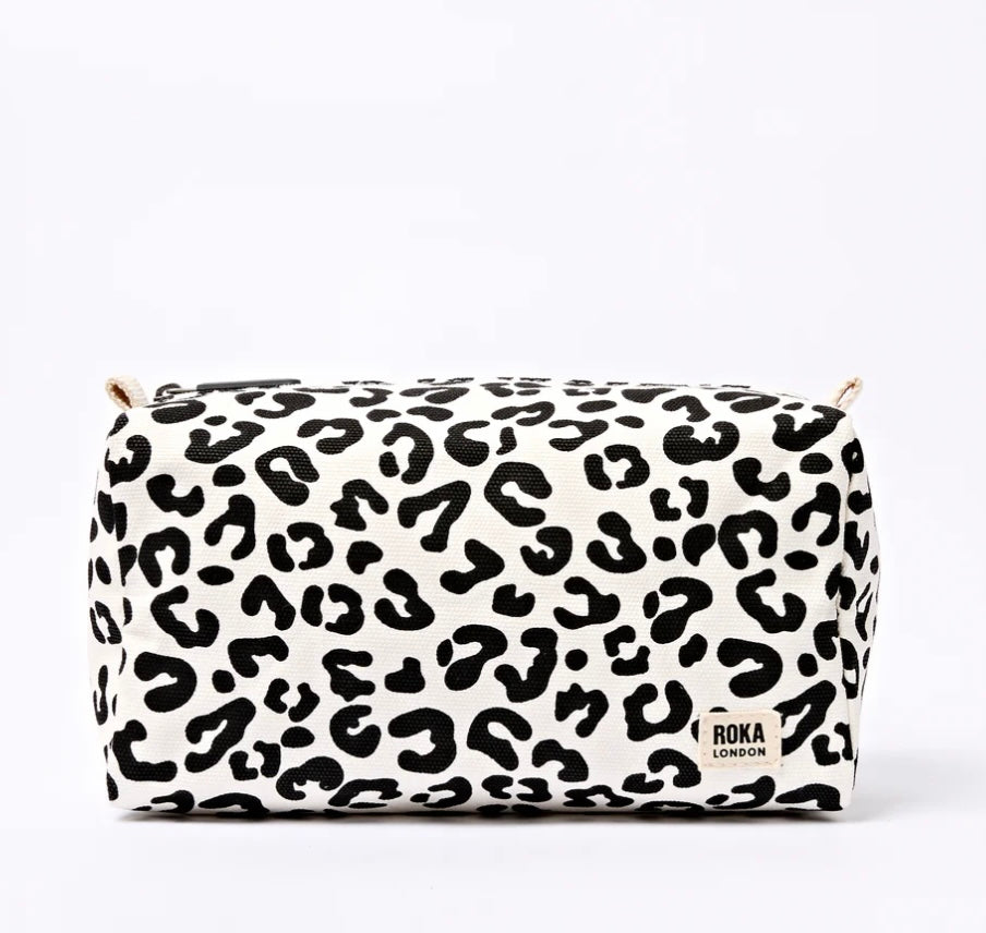 MAYFAIR COTTON CANVAS SMALL WASH BAG SUMMER LEOPARD
