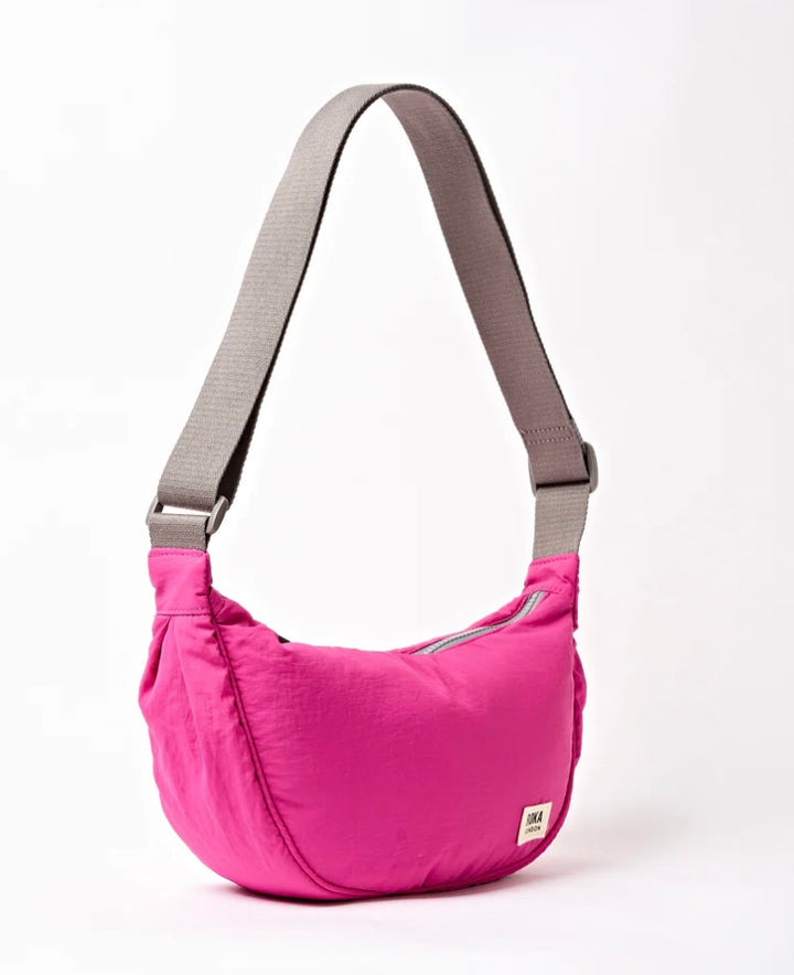 FARRINGDON TASLON RECYCLED NYLON CROSSBODY BAG VERY BERRY