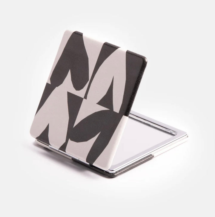 CHECKMATE SQUARE POCKET MIRROR