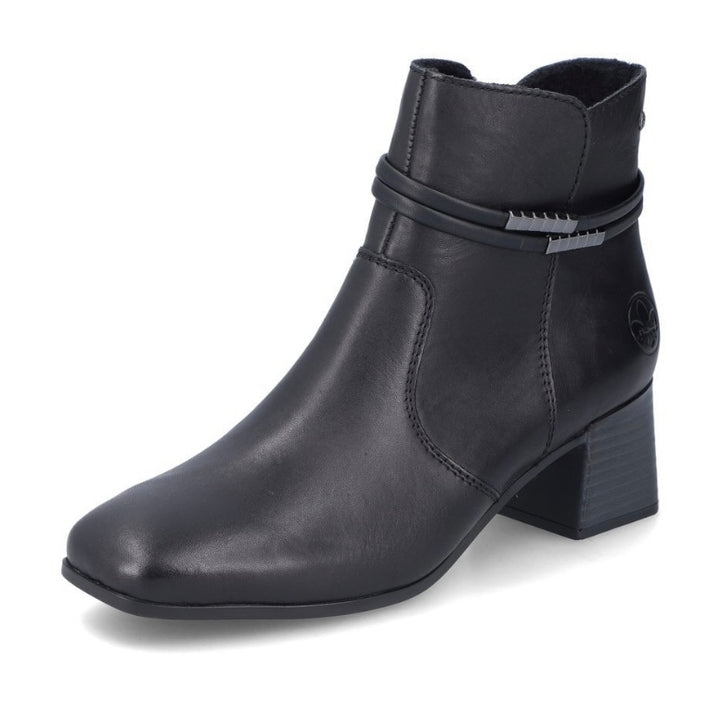 BLACK BLOCK HEEL ANKLE BOOT