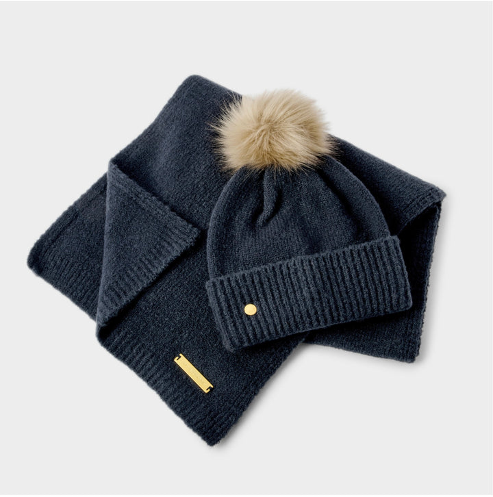 BOXED HAT & SCARF SET IN NAVY